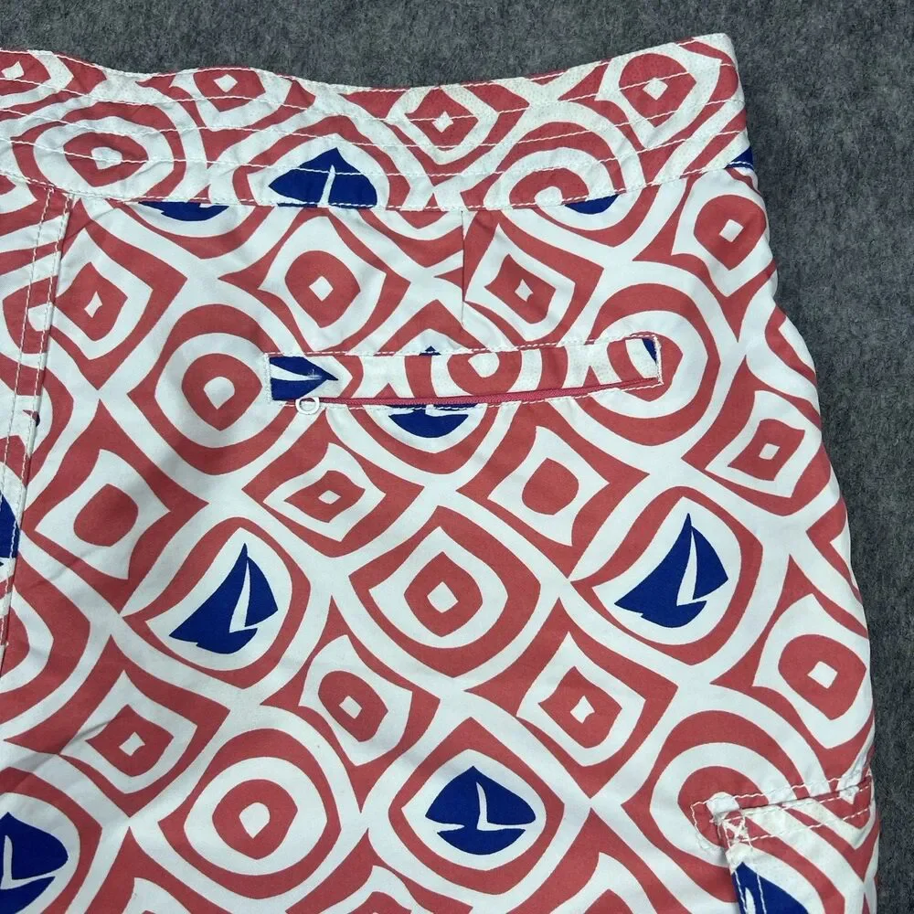 Vineyard Vines Men's Chappy Swim Trunks Board Shorts Red Blue Boats Swim Size 38